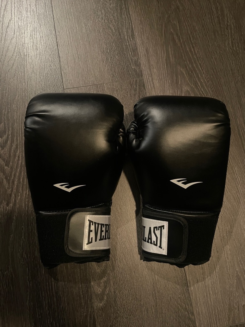 Everlast pro style boxing gloves 12 oz black NEW
